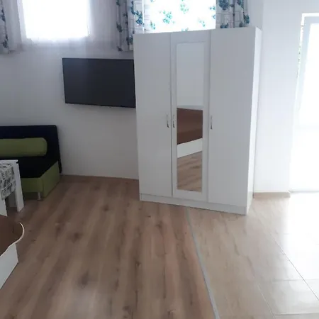 студия лилия בית הארחה