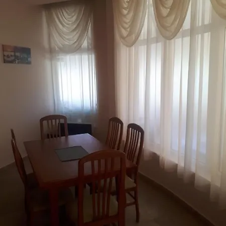 студия лилия בית הארחה