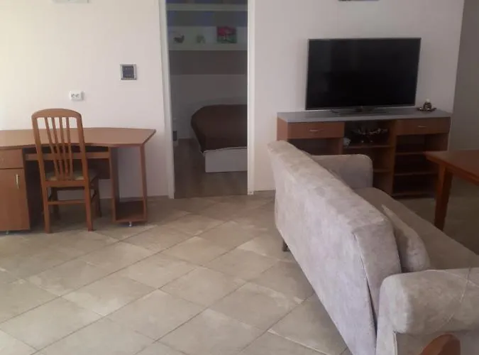 Affittacamere студия лилия 4*