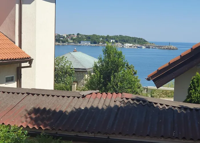 студия лилия Affittacamere Tsarevo